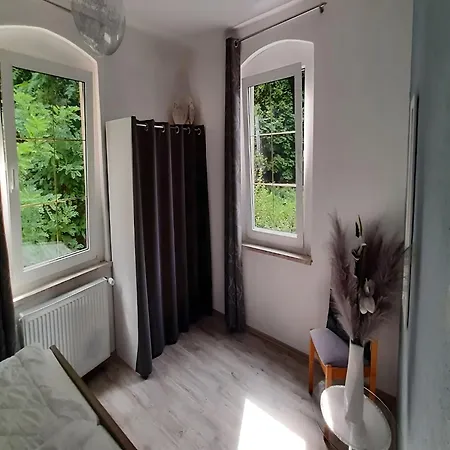 Apartment Lakeside Comfort With Garden, Cleaning Included *