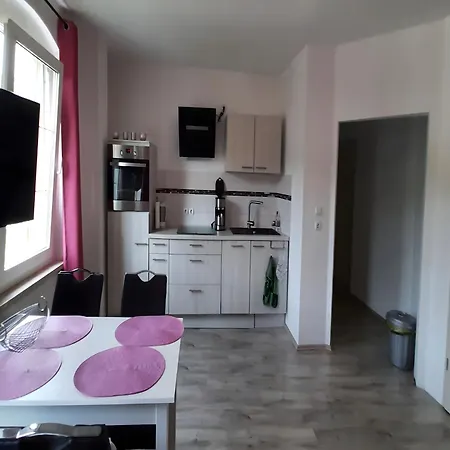 Lakeside Comfort With Garden, Cleaning Included Apartment *